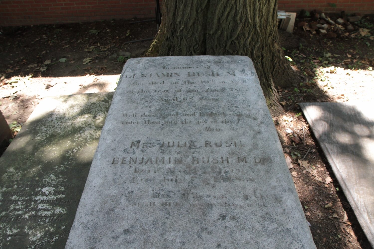 Benjamin Rush's tomb and memorial, Christ Church Cemetery, Philadelphia - 02.jpg